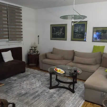 Apartman Tina *
